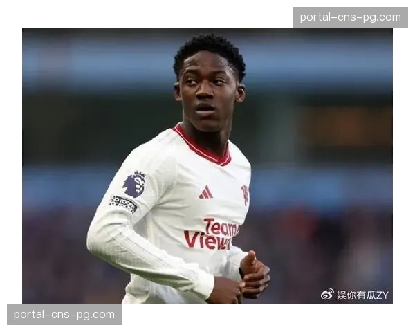 赛前发布会:滕哈格确认将派上加纳乔与拉什福德两翼齐飞,执行高位战术 赛前发布会:滕哈格确认将派上加纳乔与拉什福德两翼齐飞,执行高位战术